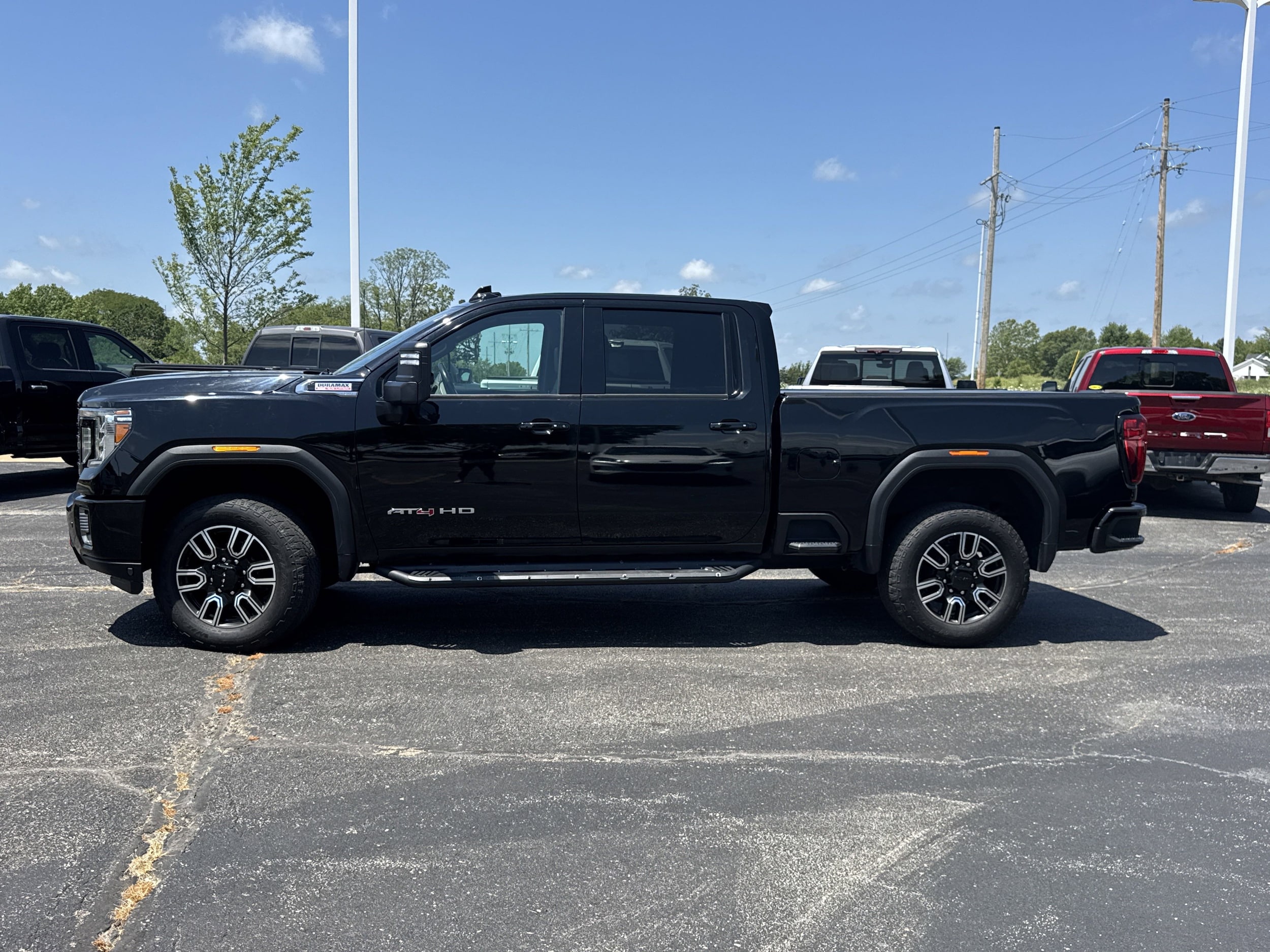 Used 2020 GMC Sierra 2500HD AT4 with VIN 1GT19PEY5LF336603 for sale in Kansas City