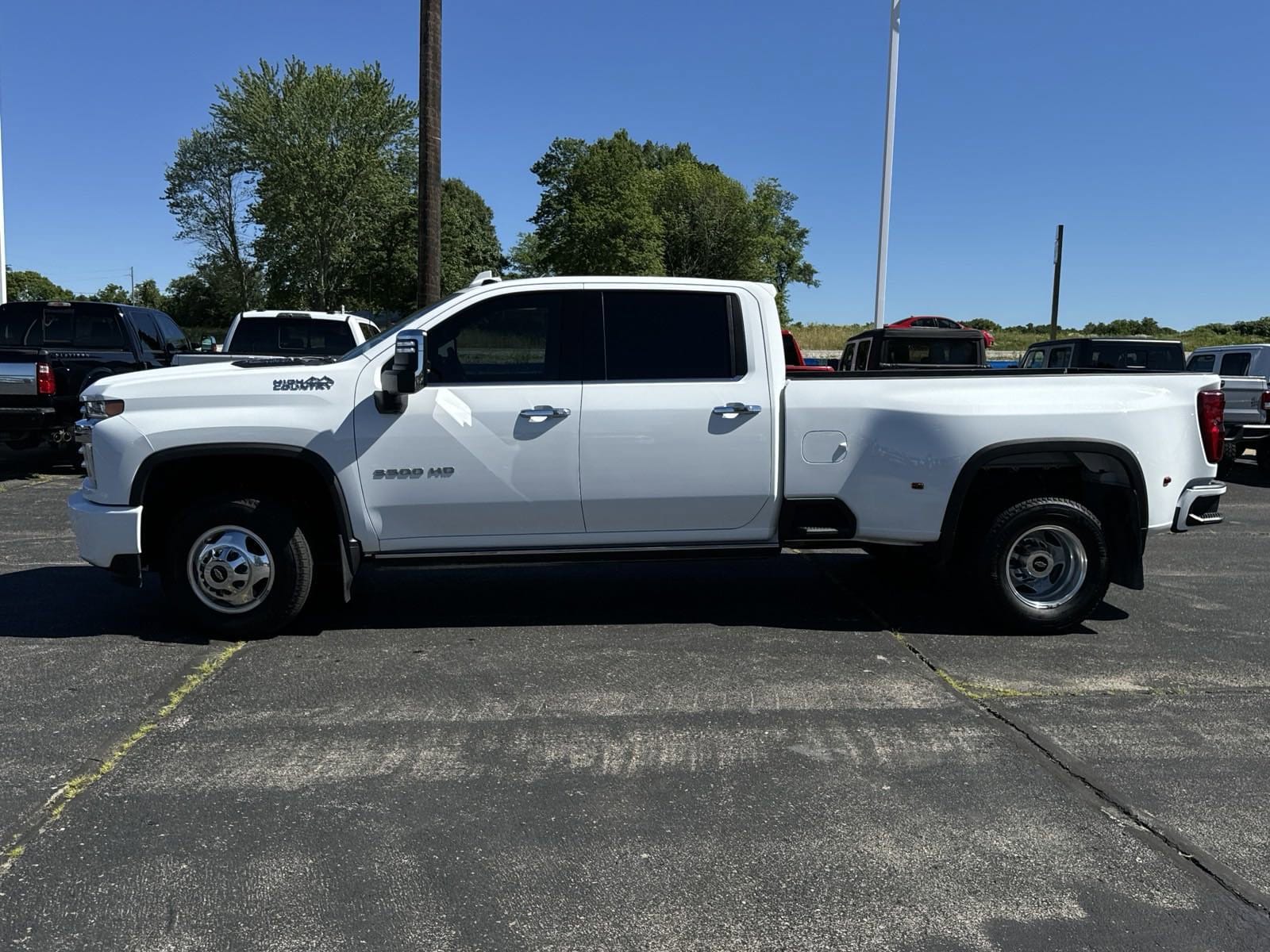 Used 2023 Chevrolet Silverado 3500HD High Country with VIN 1GC4YVEY0PF148548 for sale in Kansas City