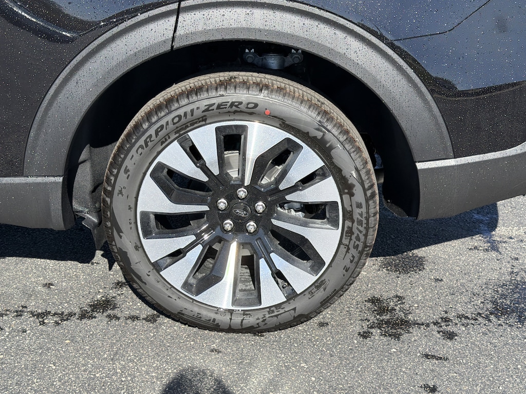 New 2025 Ford Explorer Platinum 4x4 SUV