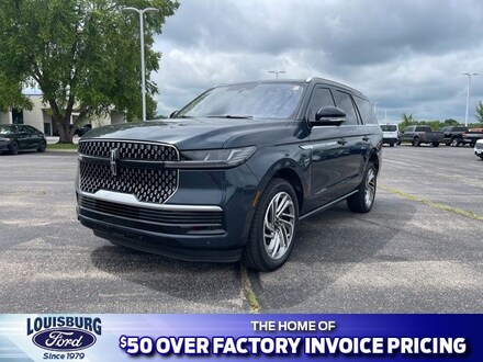 Featured used 2025 Lincoln Navigator Reserve 4X4 SUV for Sale in Louisburg, KS