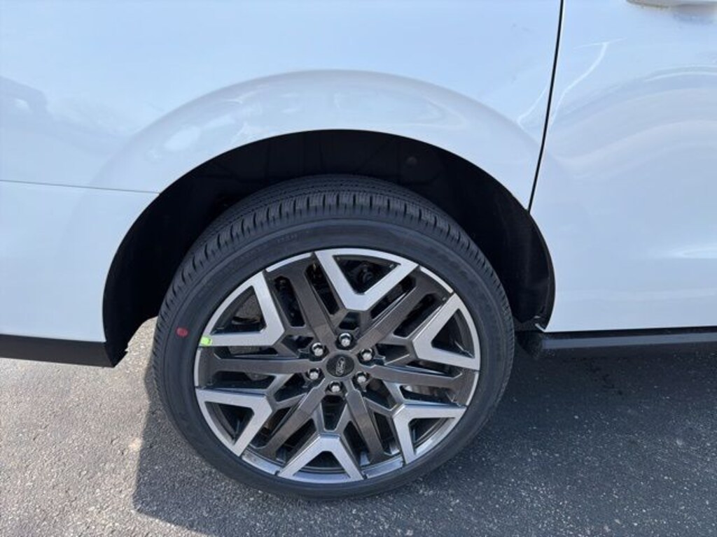 New 2026 Ford Expedition Max Platinum 4x4 SUV
