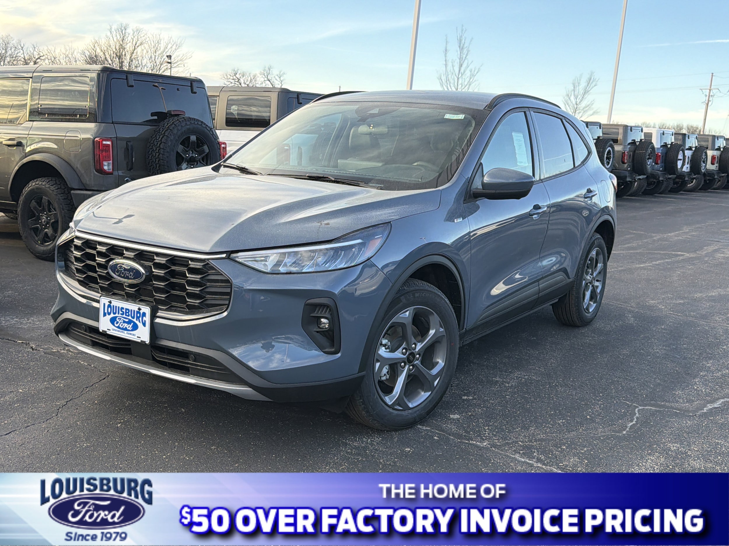 2026 Ford Escape ST-Line Select's photo