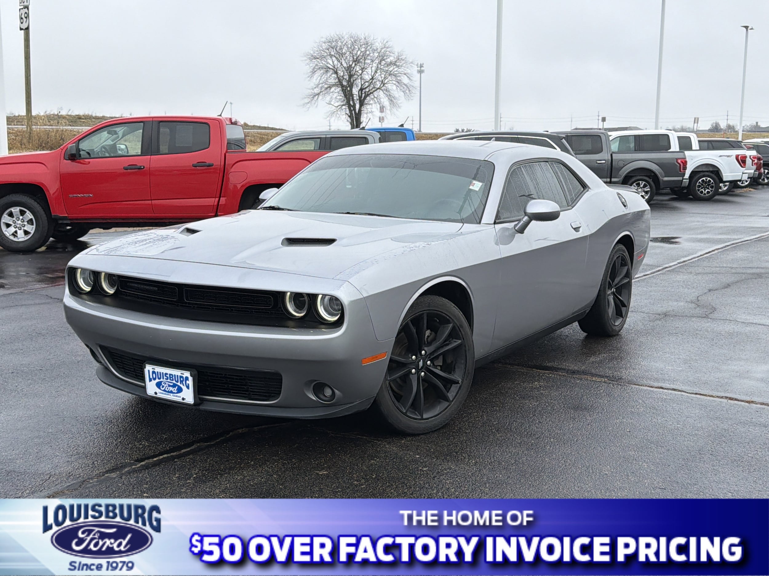 2018 Dodge Challenger SXT Plus's photo