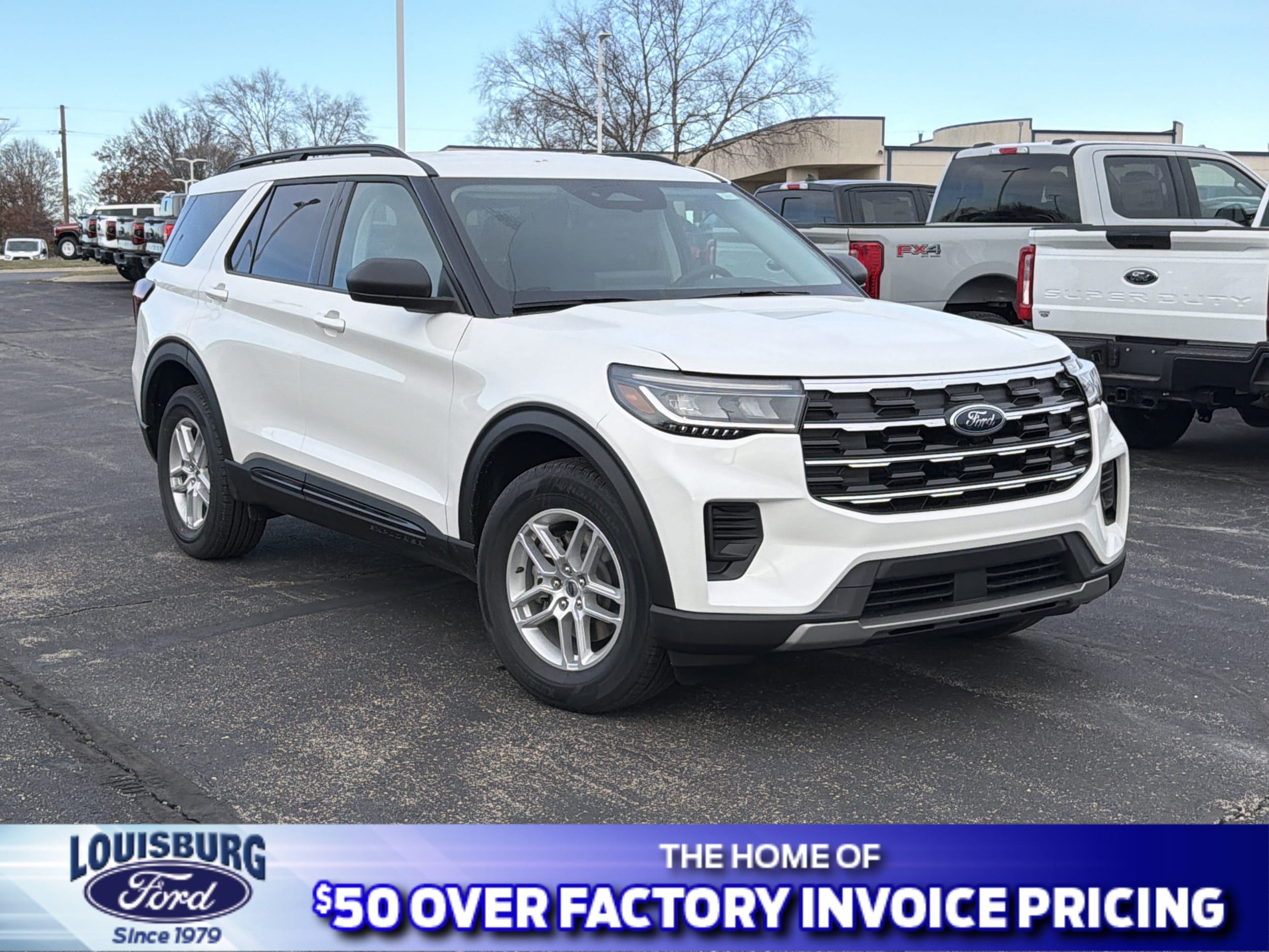 2026 Ford Explorer Active's photo