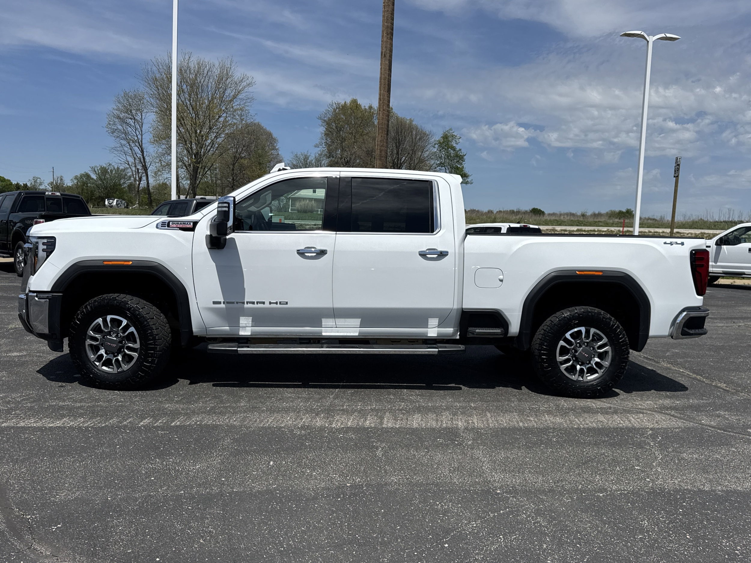 Used 2024 GMC Sierra 3500HD SLT with VIN 1GT49UEY8RF435923 for sale in Kansas City