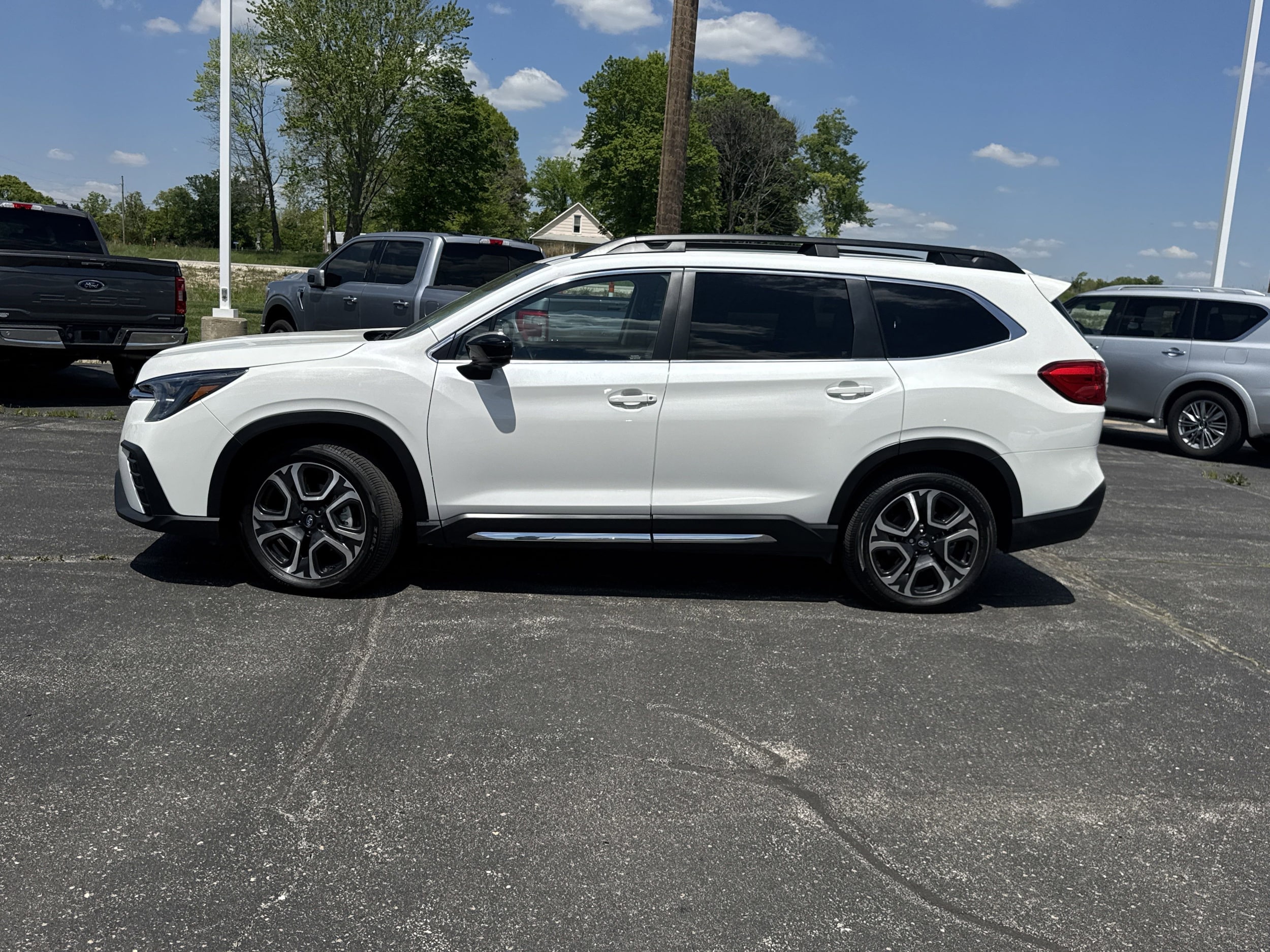 Used 2024 Subaru Ascent Limited with VIN 4S4WMARD7R3446034 for sale in Kansas City