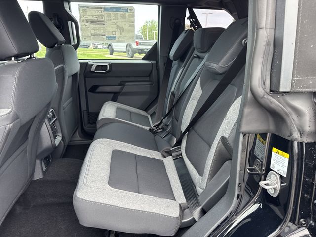 2025 Ford Bronco 4-Door Base - Photo 8