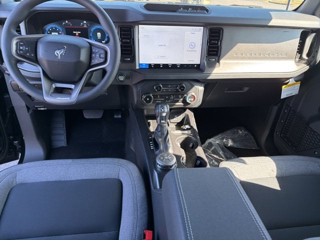 2025 Ford Bronco 4-Door Base - Photo 9