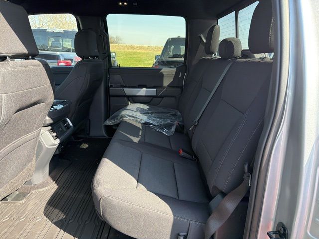 2026 Ford F-150 XLT - Photo 8