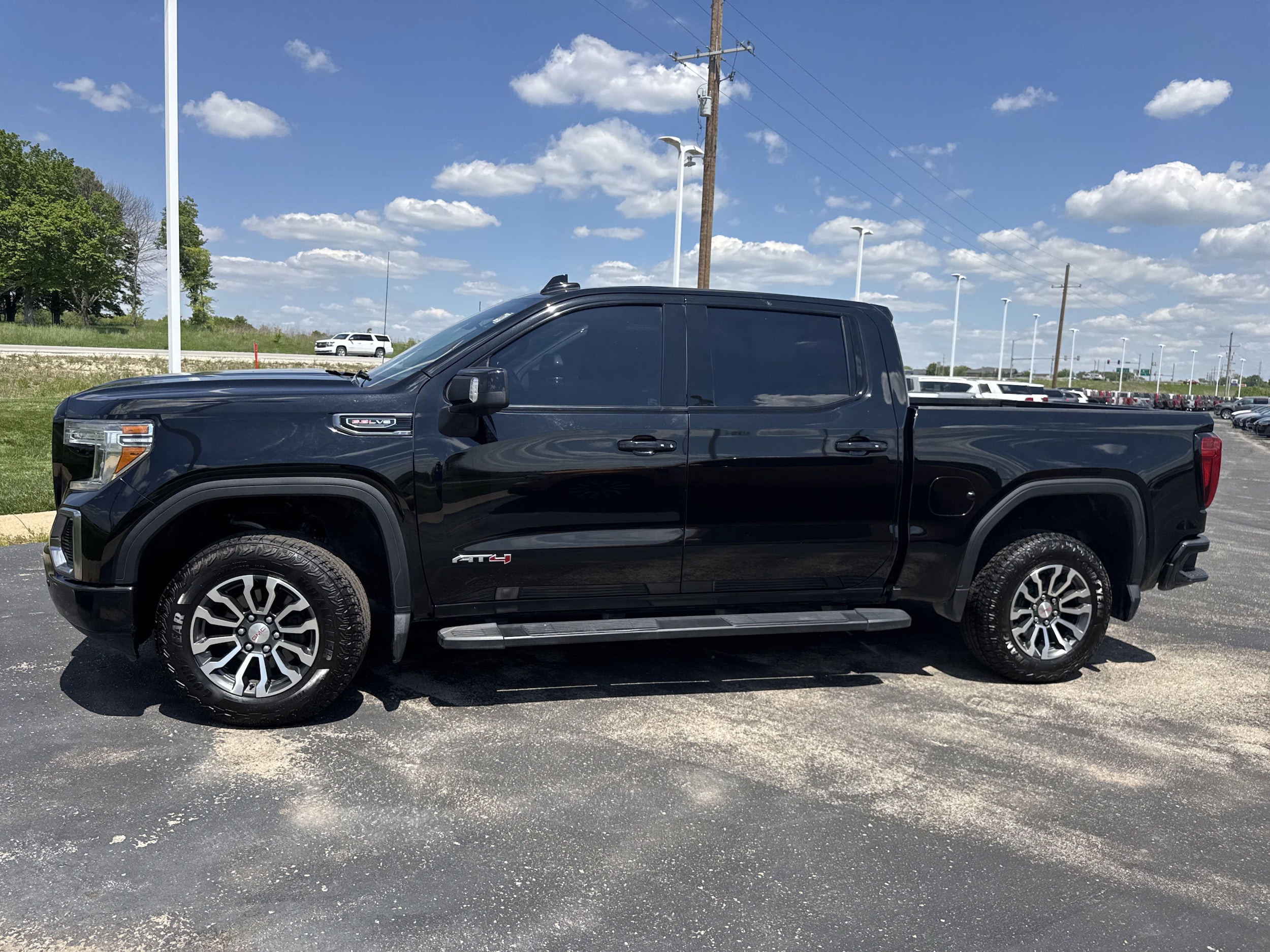Used 2019 GMC Sierra 1500 AT4 with VIN 1GTP9EEL3KZ162899 for sale in Kansas City
