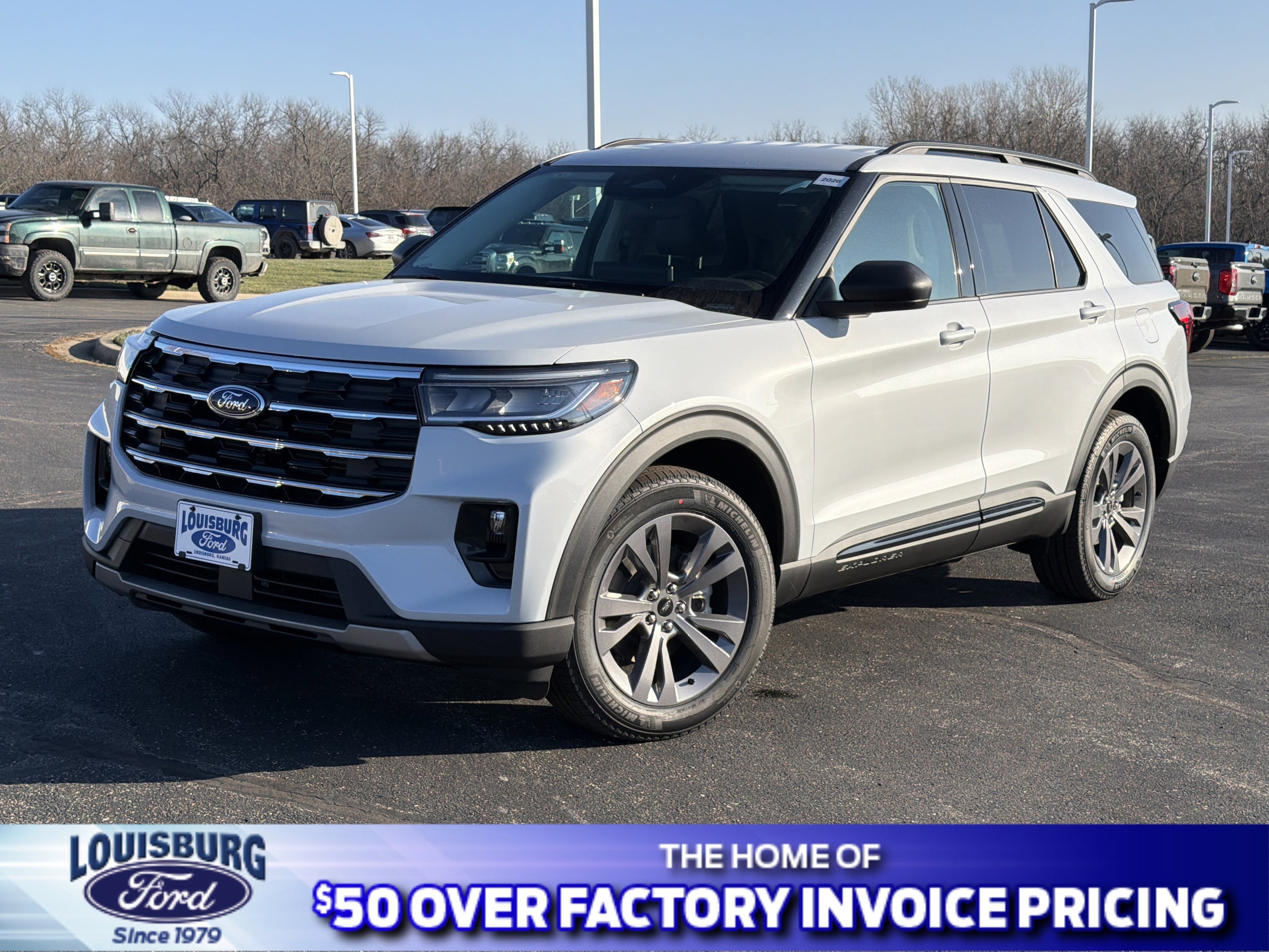 2026 Ford Explorer Active's photo