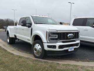 2026 Ford F-450 Crew Cab Platinum DRW 4x4 Truck