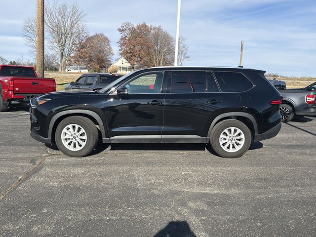 Used 2025 Toyota Grand Highlander LE with VIN 5TDAAAB59SS082486 for sale in Kansas City