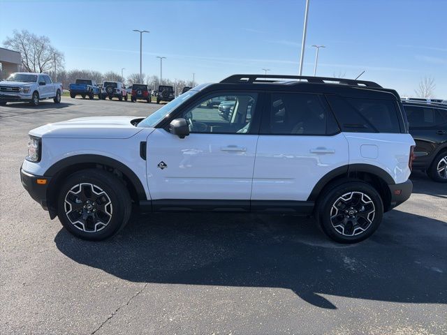 Used 2025 Ford Bronco Sport Outer Banks with VIN 3FMCR9CN8SRE42537 for sale in Kansas City