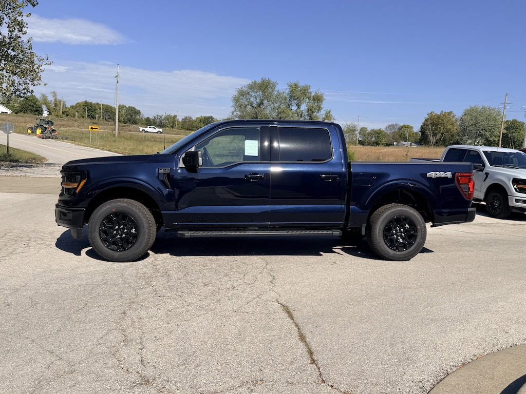 New 2025 Ford F-150 Supercrew XLT Black Pkg 4x4 Truck