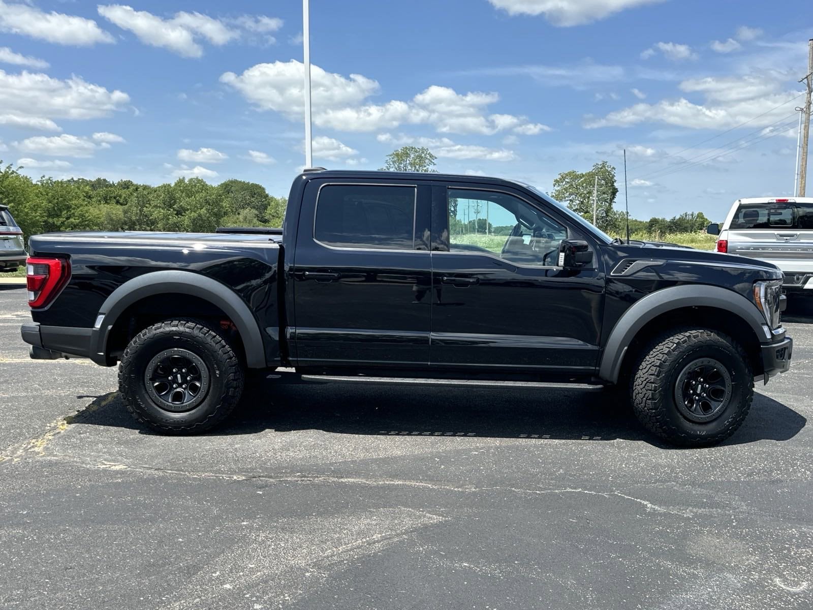 Used 2023 Ford F-150 Raptor with VIN 1FTFW1RG2PFC98654 for sale in Kansas City