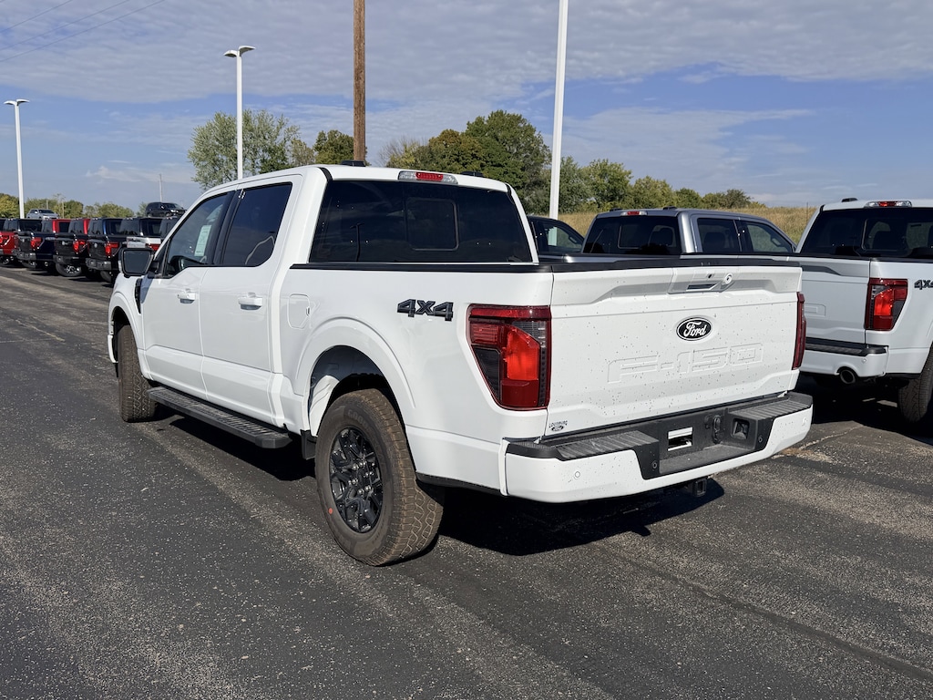 New 2025 Ford F-150 Supercrew XLT Black Pkg 4x4 Truck