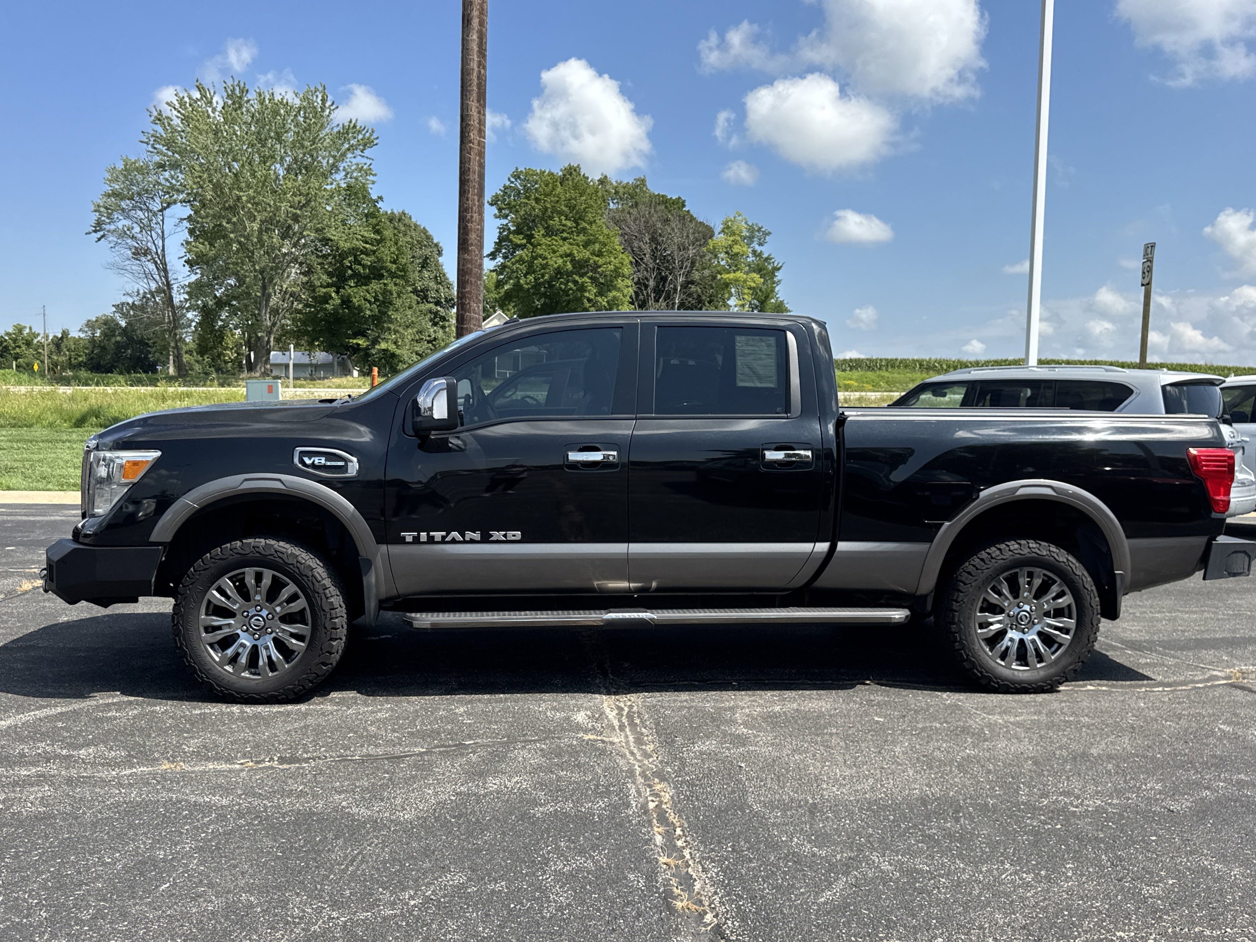 Used 2017 Nissan Titan XD Platinum Reserve with VIN 1N6AA1F45HN511541 for sale in Kansas City