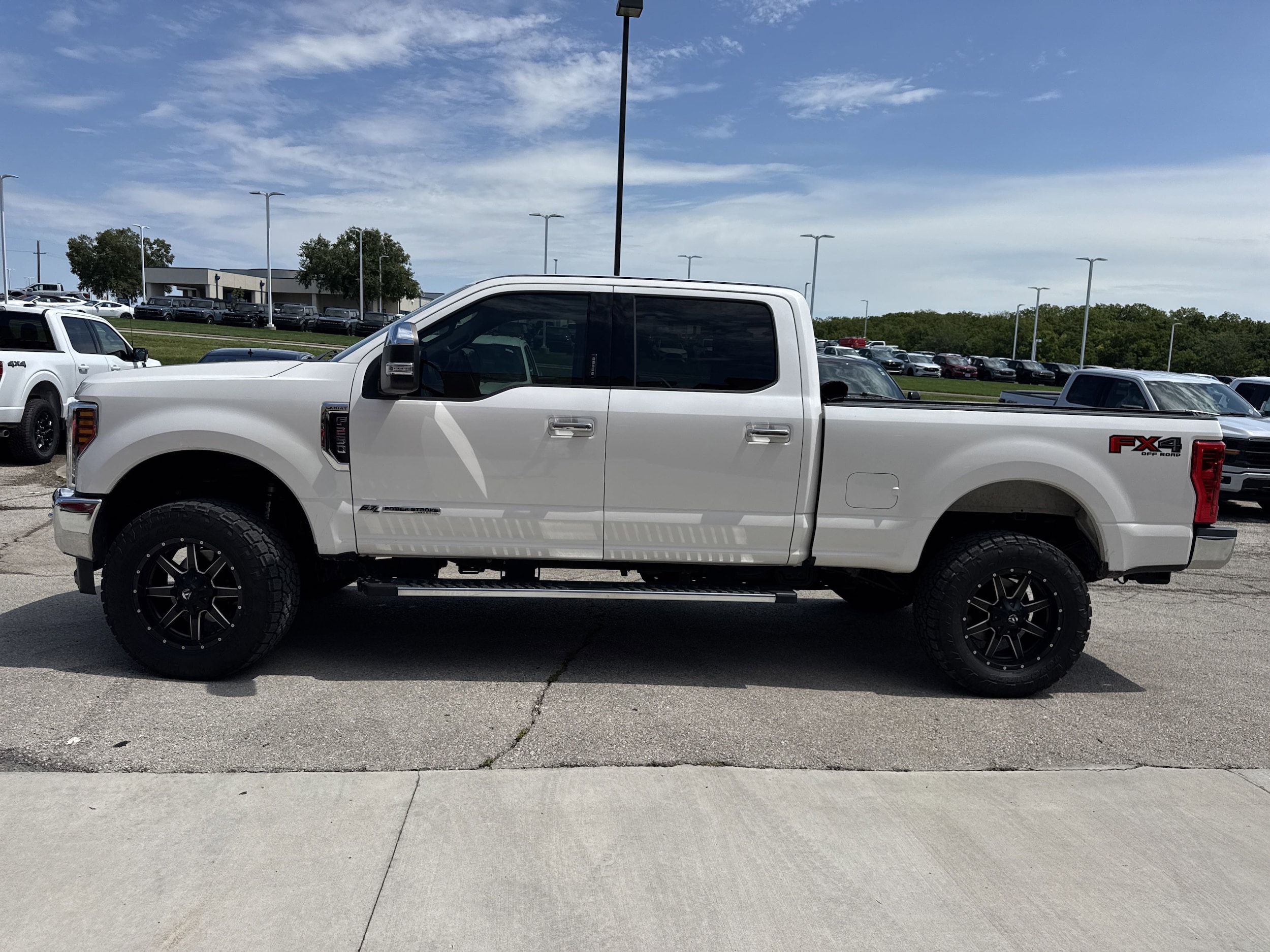 Used 2018 Ford F-250 Super Duty Lariat with VIN 1FT7W2BT8JEB29415 for sale in Kansas City