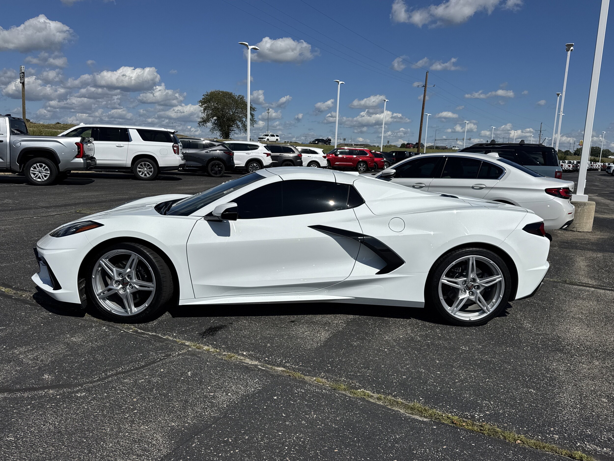 2025 Chevrolet Corvette Stingray Convertible 3LT photo 2