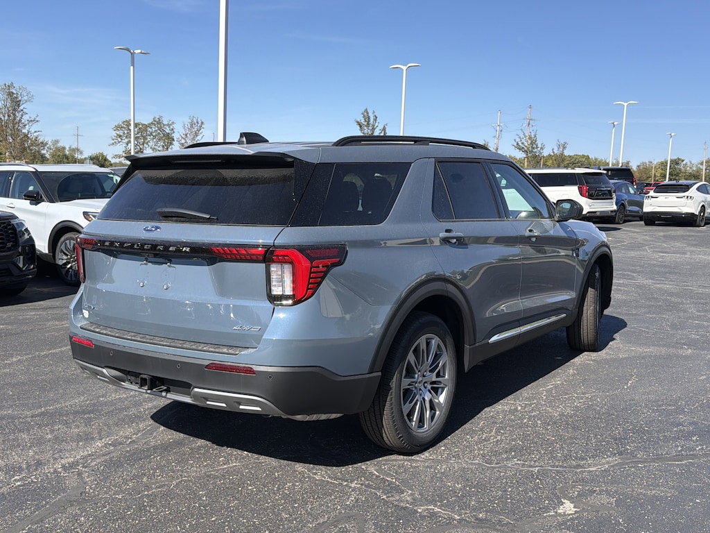 New 2025 Ford Explorer Active 4x4 SUV