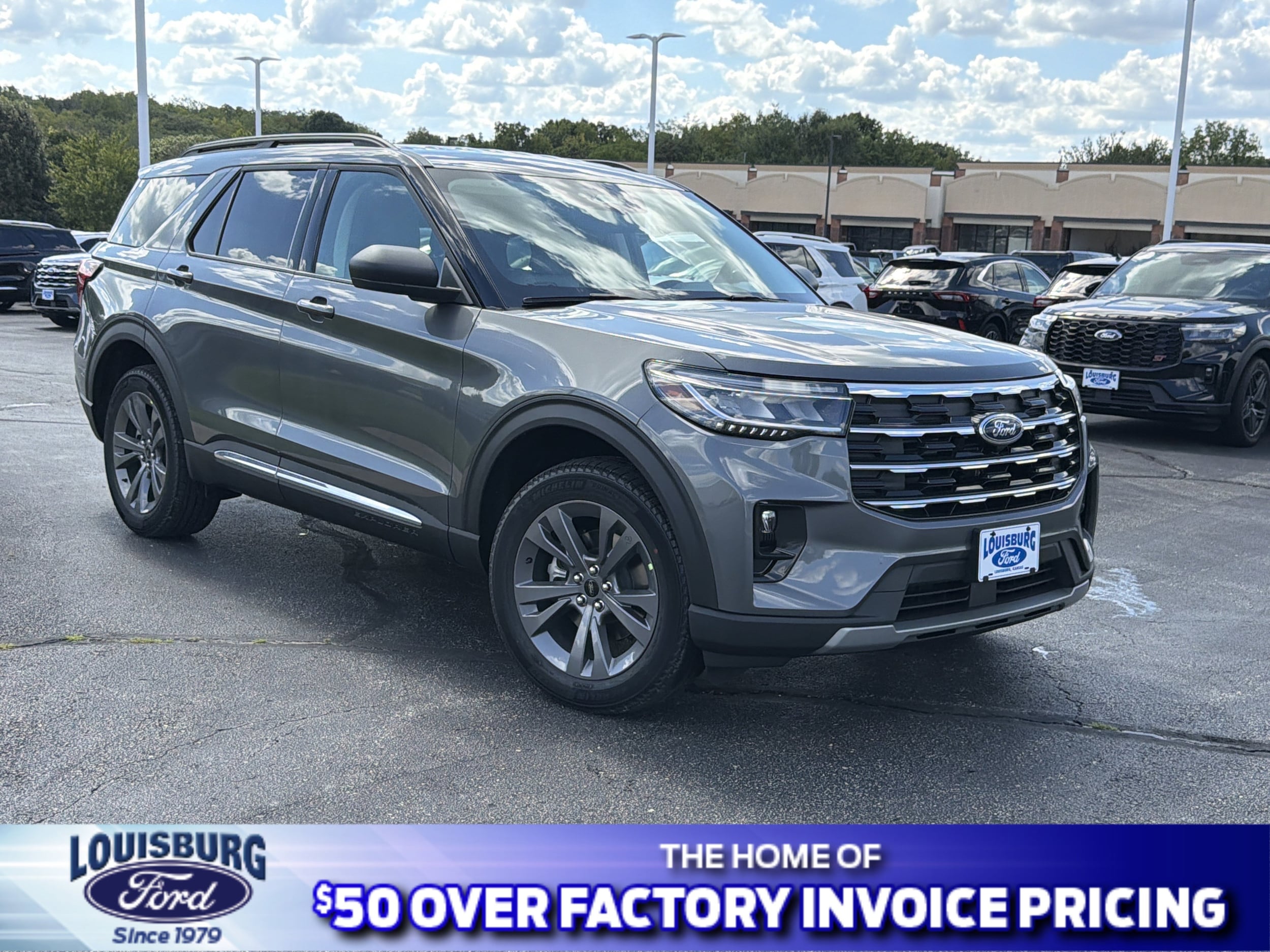 2025 Ford Explorer SUV 
