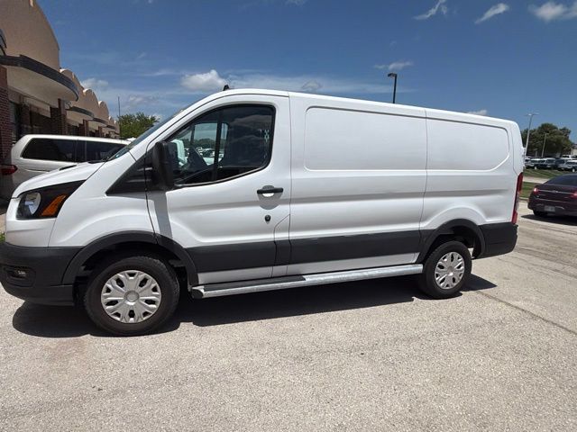 Used 2025 Ford Transit Van Base with VIN 1FTBR1Y85SKA23313 for sale in Kansas City