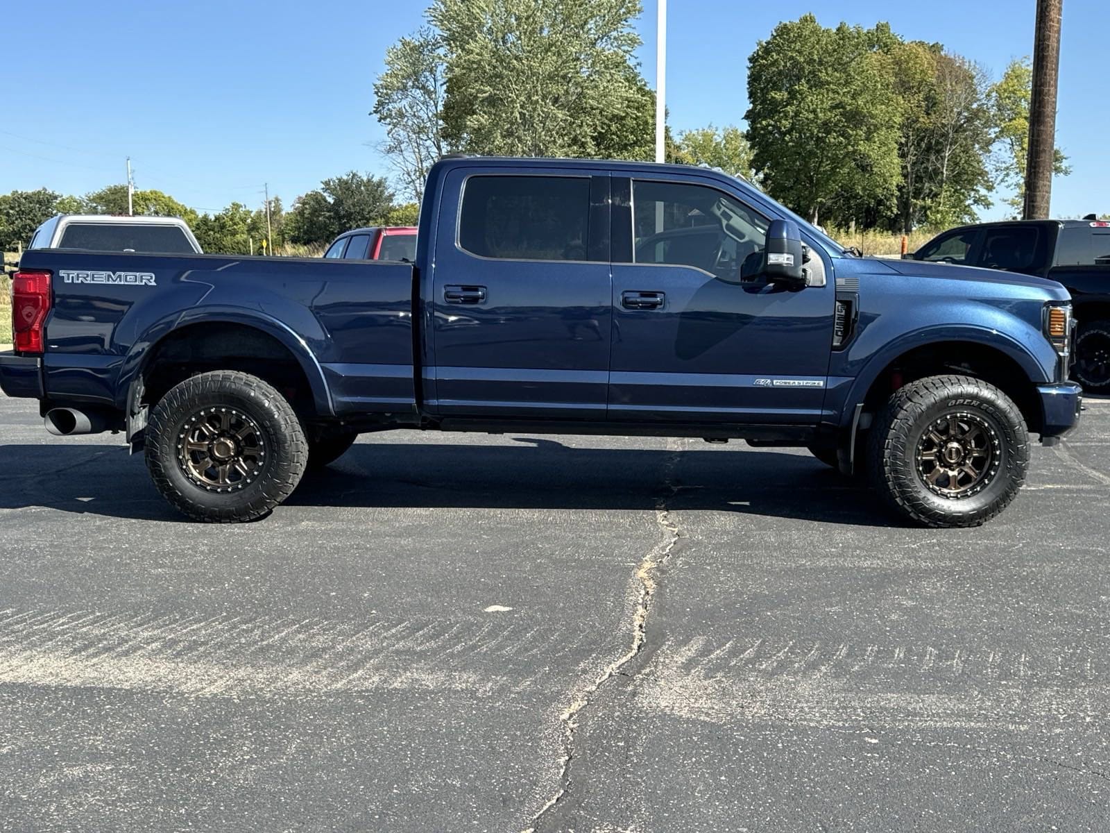 Used 2020 Ford F-250 Super Duty Lariat with VIN 1FT8W2BT6LED01979 for sale in Louisburg, KS