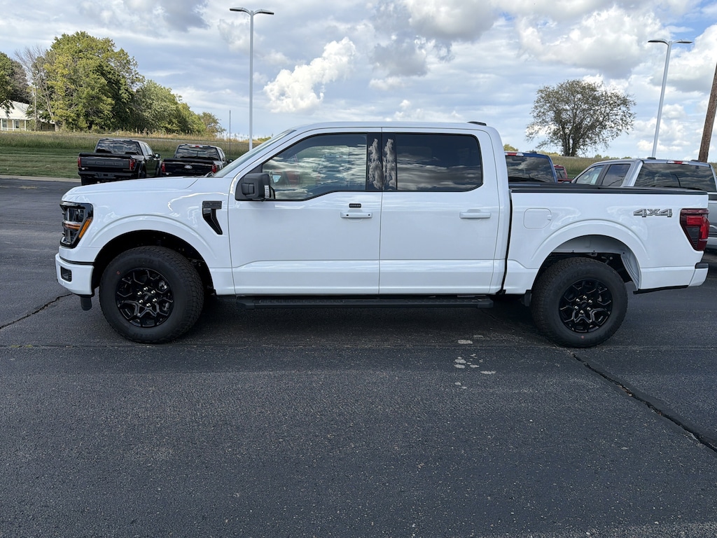 New 2025 Ford F-150 Supercrew XLT 4x4 **Retired Courtesy Car** Truck