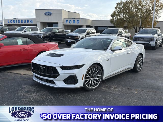 2025 Ford Mustang Coupe 