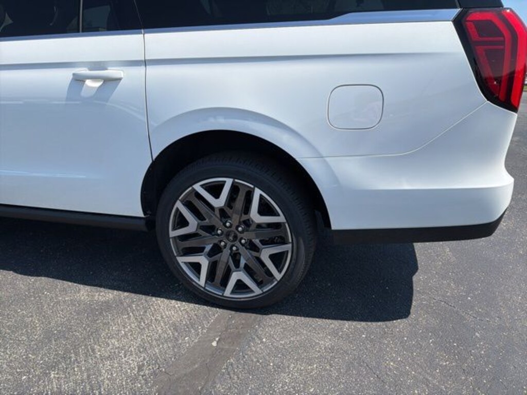 New 2026 Ford Expedition Max Platinum 4x4 SUV
