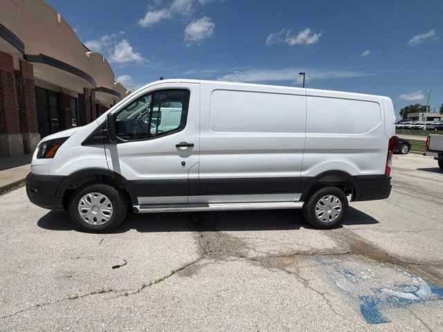 Used 2025 Ford Transit Van Base with VIN 1FTBR1Y88SKA86616 for sale in Kansas City