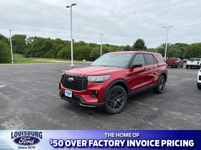 2026 Ford Explorer ST-LINE 4WD's photo