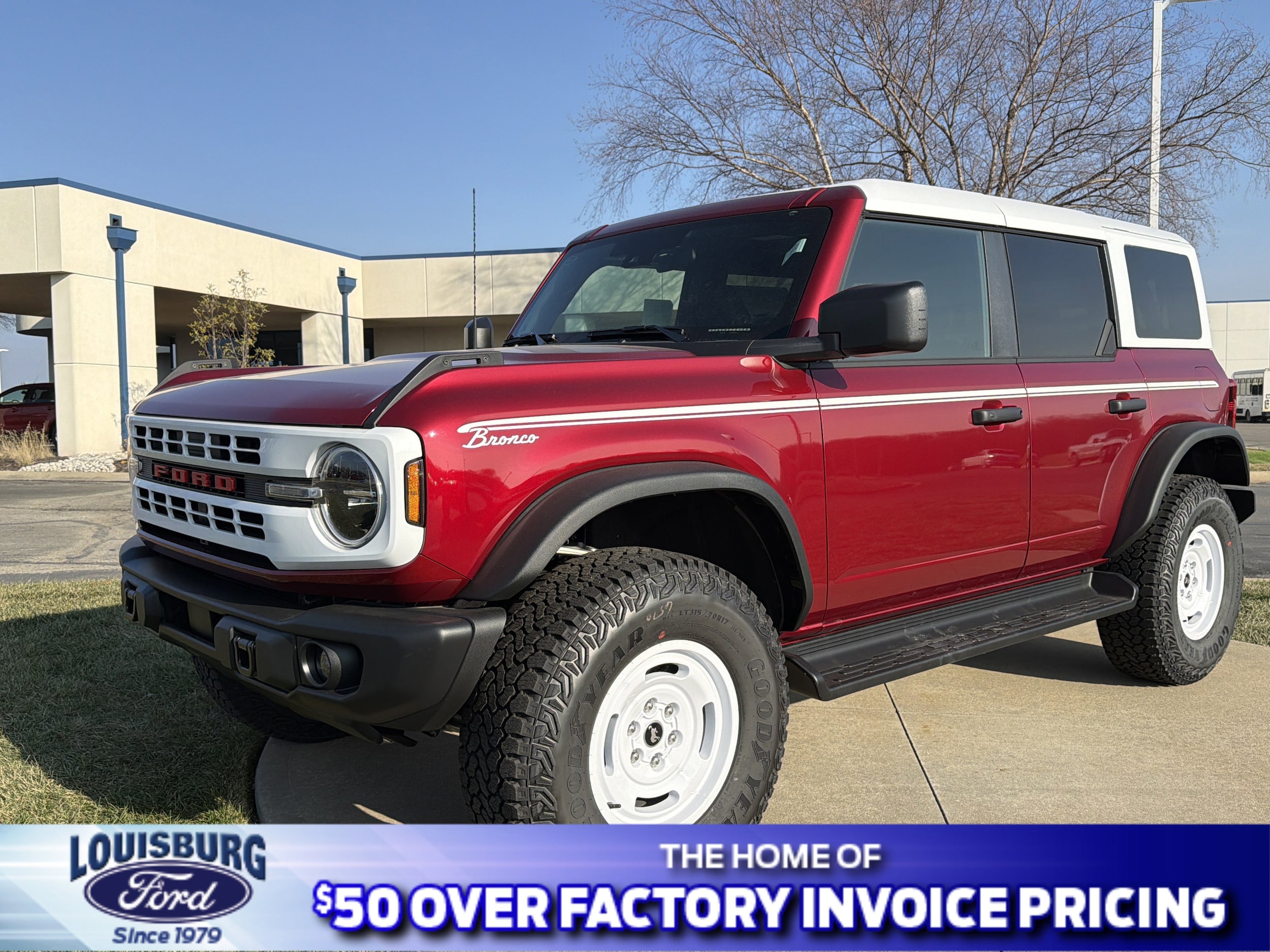 2025 Ford Bronco 4-Door Heritage Editon's photo