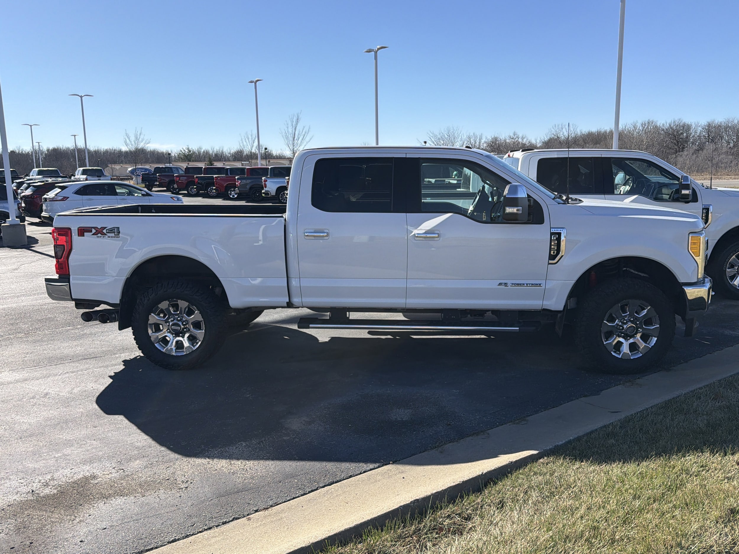Used 2017 Ford F-250 Super Duty Lariat with VIN 1FT7W2BT4HEC00961 for sale in Kansas City