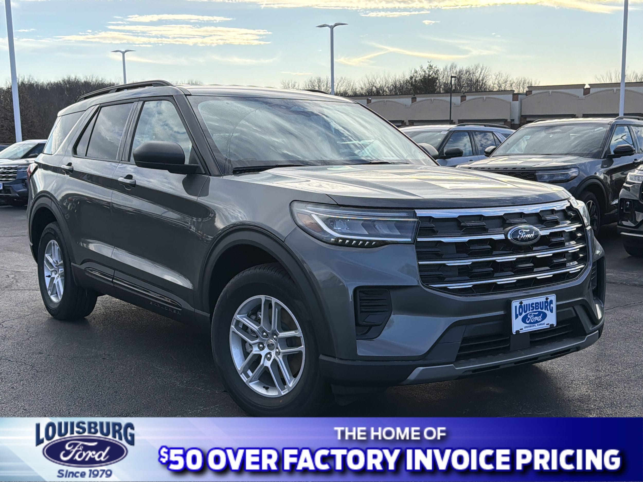 2026 Ford Explorer Active's photo