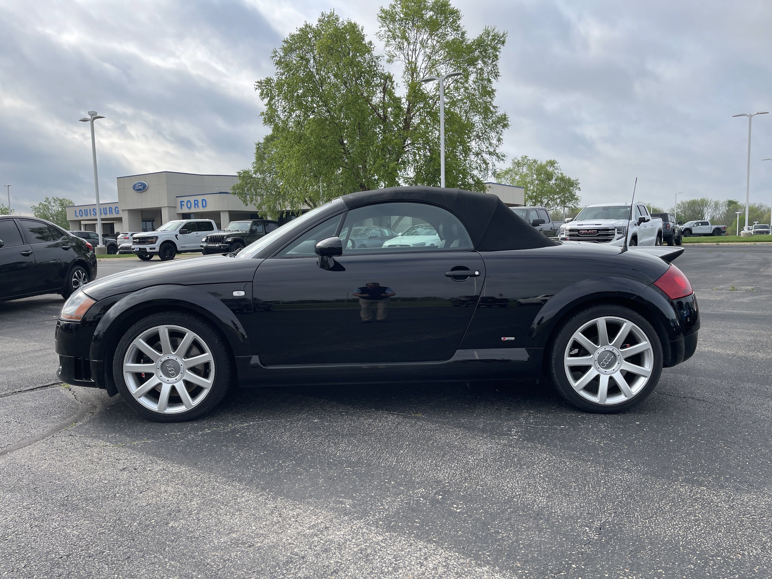 Used 2005 Audi TT Base with VIN TRUUF28N651008526 for sale in Kansas City