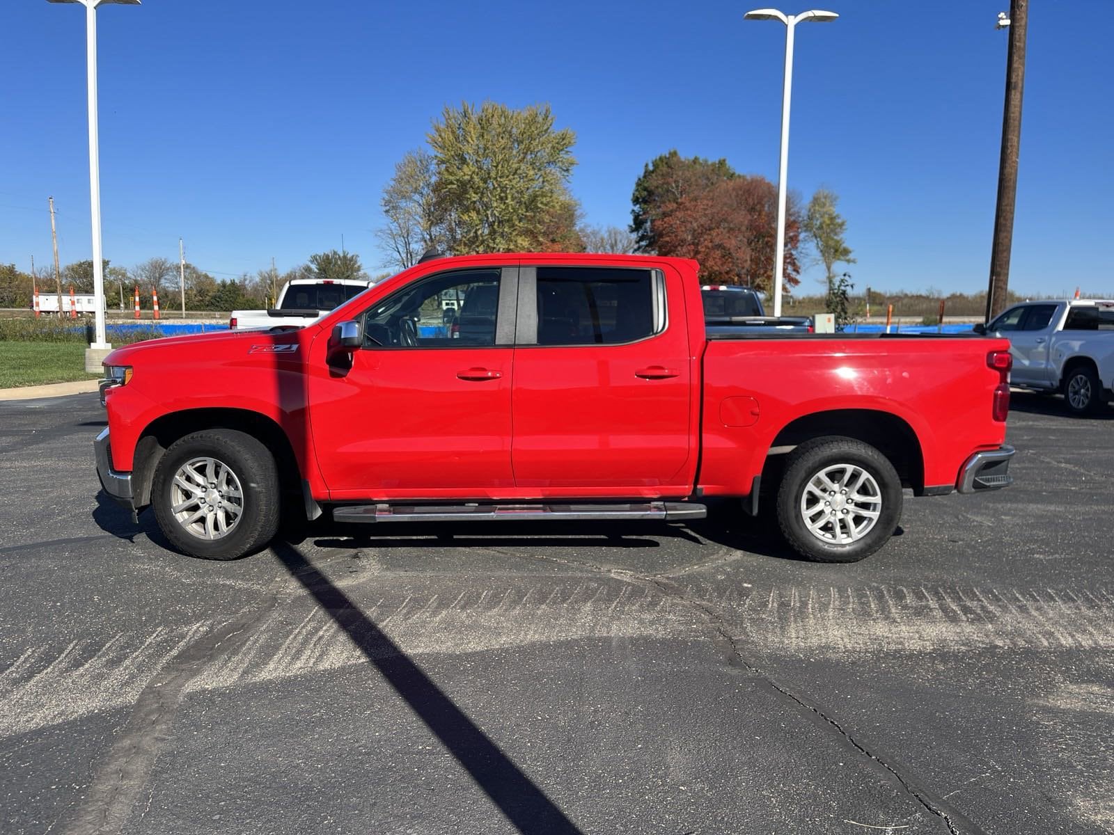 Certified 2021 Chevrolet Silverado 1500 LT with VIN 3GCUYDET5MG415384 for sale in Kansas City