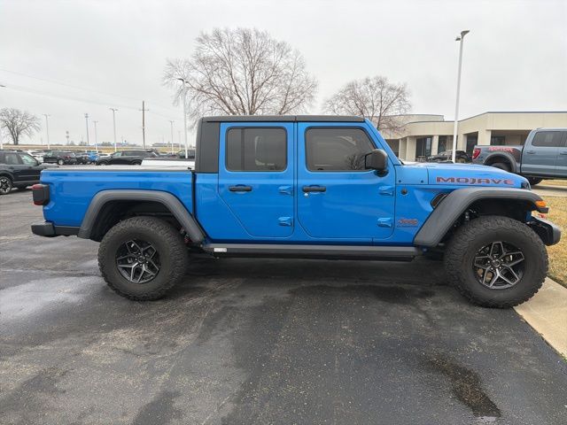 Used 2021 Jeep Gladiator Mojave with VIN 1C6JJTEG0ML501345 for sale in Kansas City
