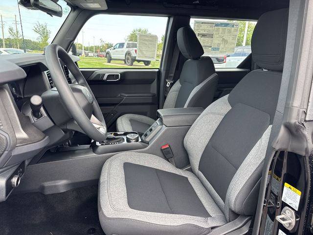 2025 Ford Bronco 4-Door Base - Photo 6