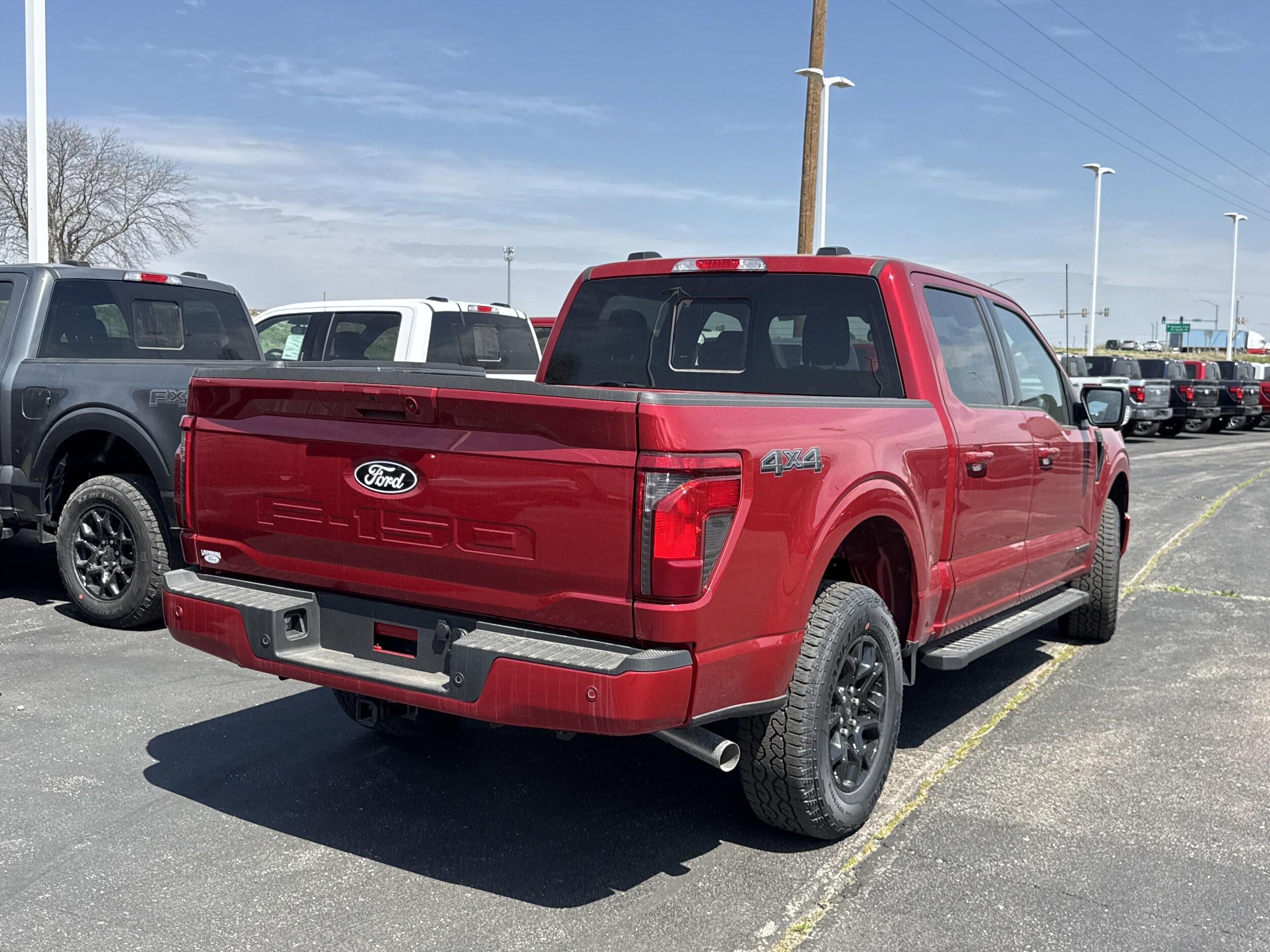 2025 Ford F-150 XLT photo 3
