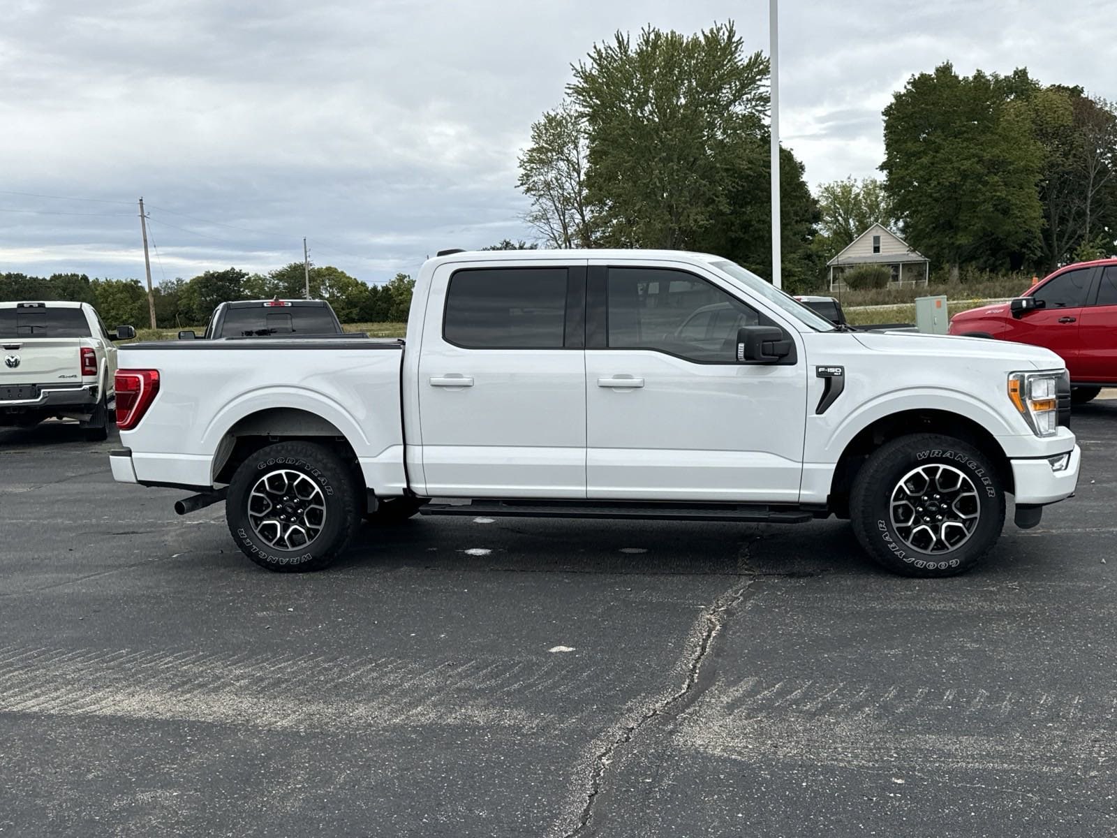 Used 2021 Ford F-150 XLT with VIN 1FTEW1EP1MFA92948 for sale in Kansas City