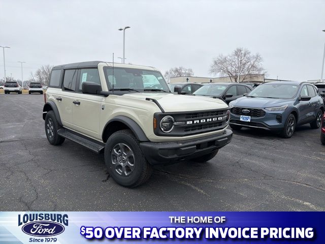 2025 Ford Bronco SUV 