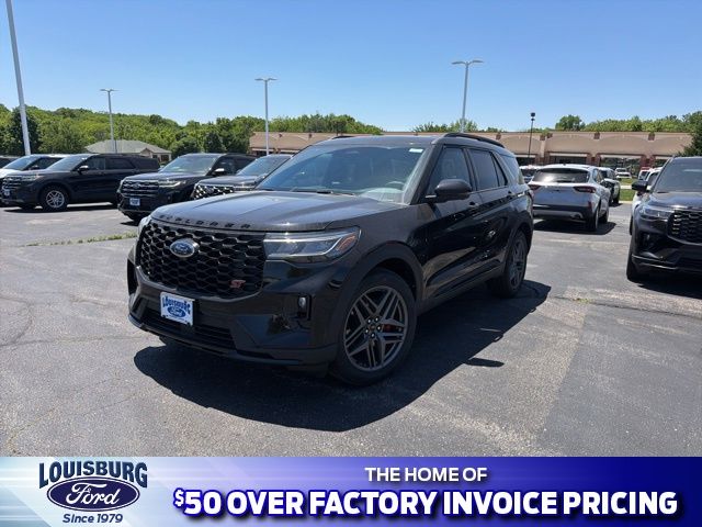 2026 Ford Explorer ST 4WD's photo