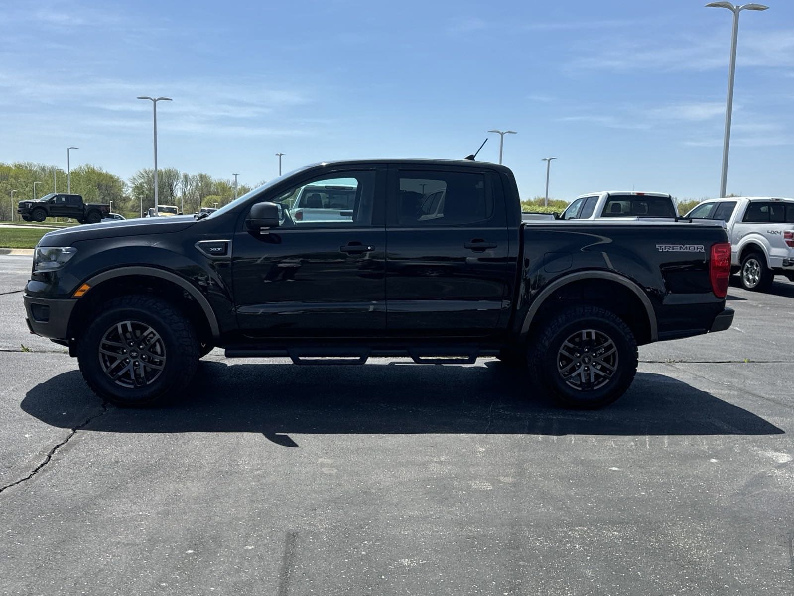 Used 2022 Ford Ranger XLT with VIN 1FTER4FH0NLD16083 for sale in Kansas City