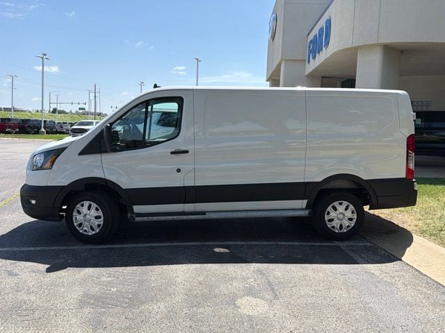 Used 2025 Ford Transit Van Base with VIN 1FTBR1Y89SKA35450 for sale in Kansas City