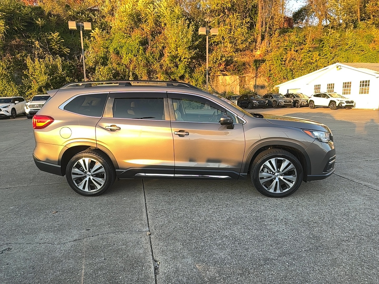 Image of 2022 Subaru Ascent Limited 7-Passenger SUV
