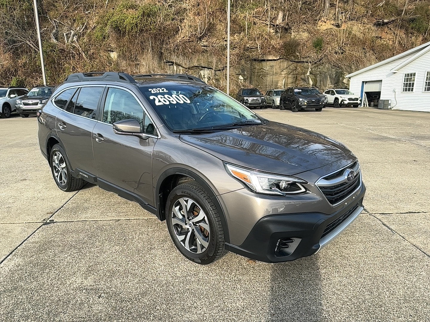 2022 Subaru Outback Limited's photo