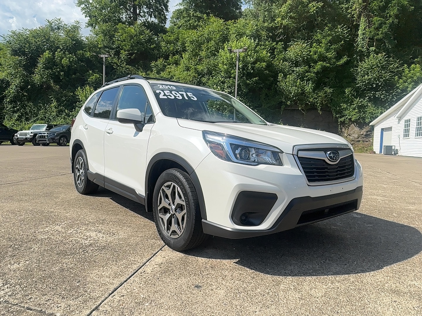 2019 Subaru Forester Premium's photo