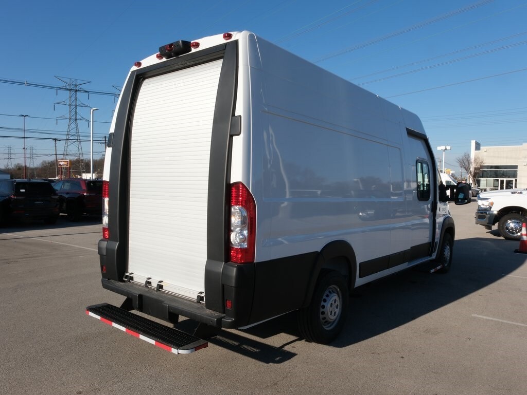 2024 Ram 3500 Cargo Van photo 2